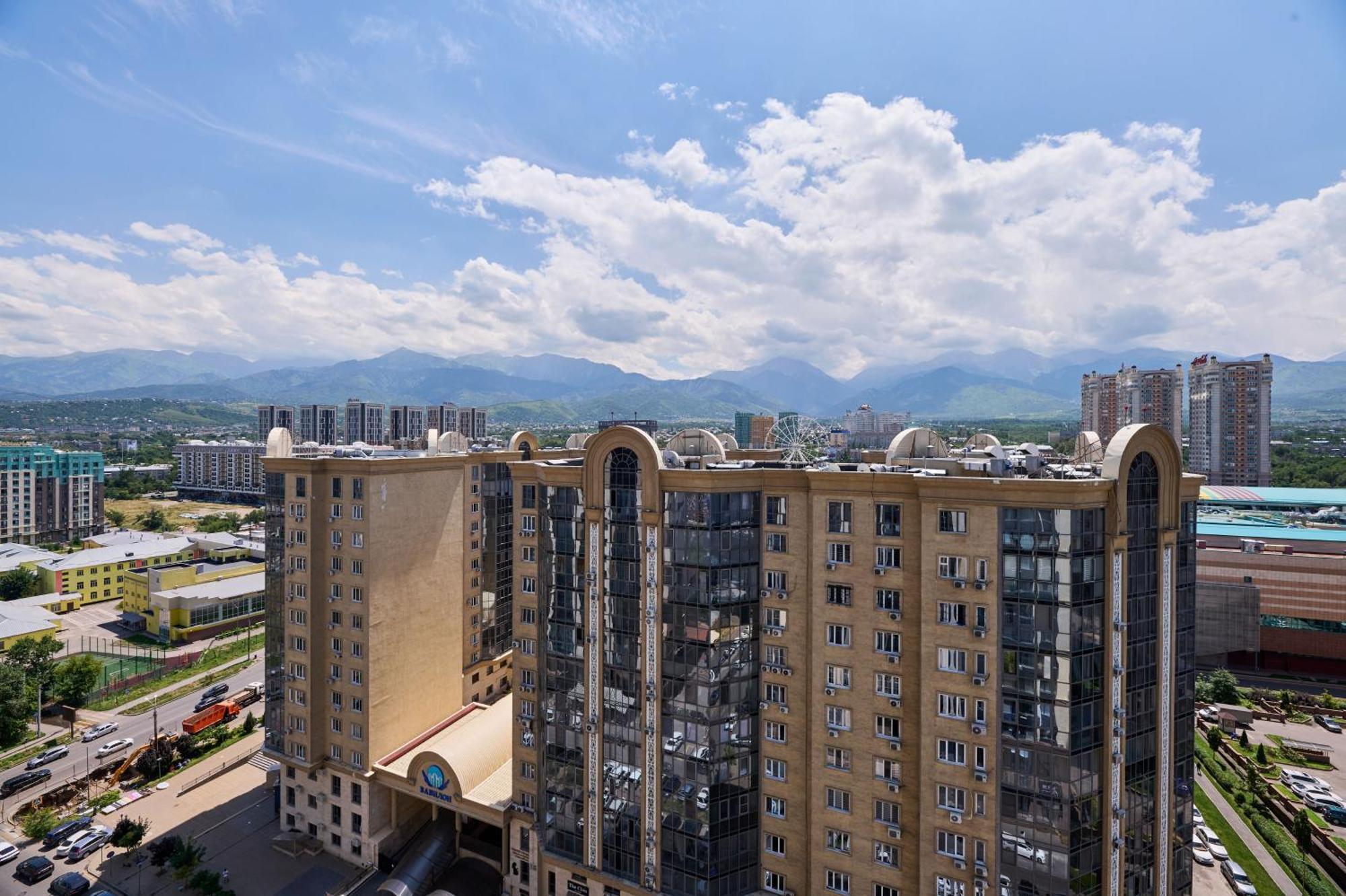 Five Business-Class Rooms In R-House Near Mega Center Almaty Exterior foto