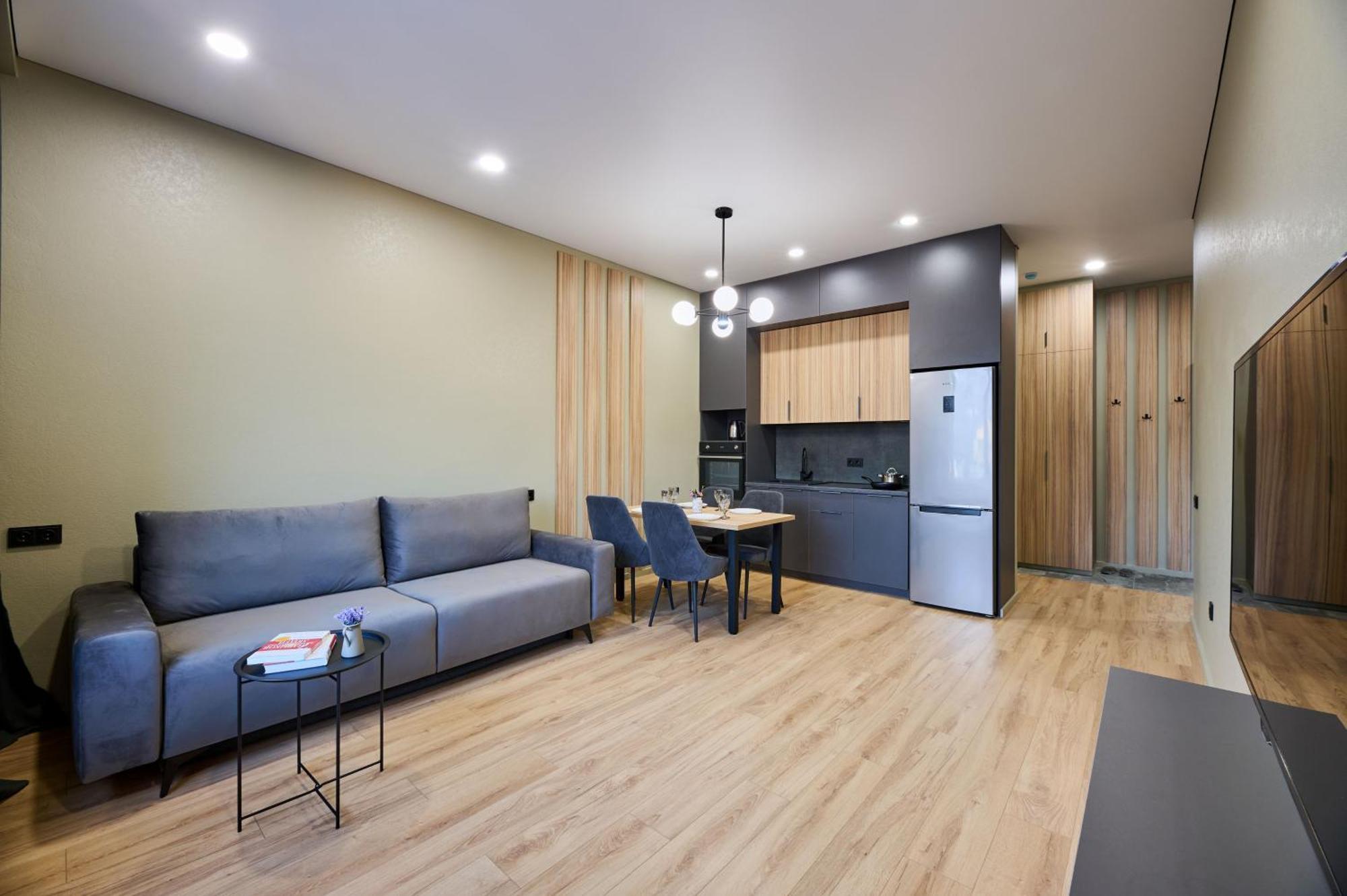 Five Business-Class Rooms In R-House Near Mega Center Almaty Exterior foto