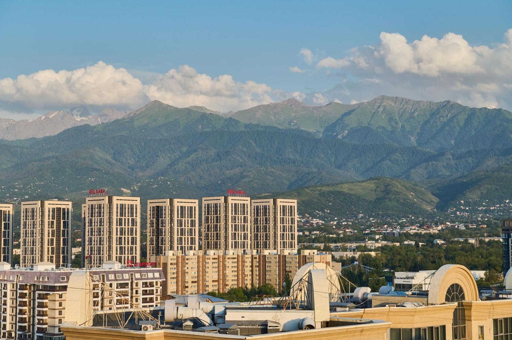 Five Business-Class Rooms In R-House Near Mega Center Almaty Exterior foto